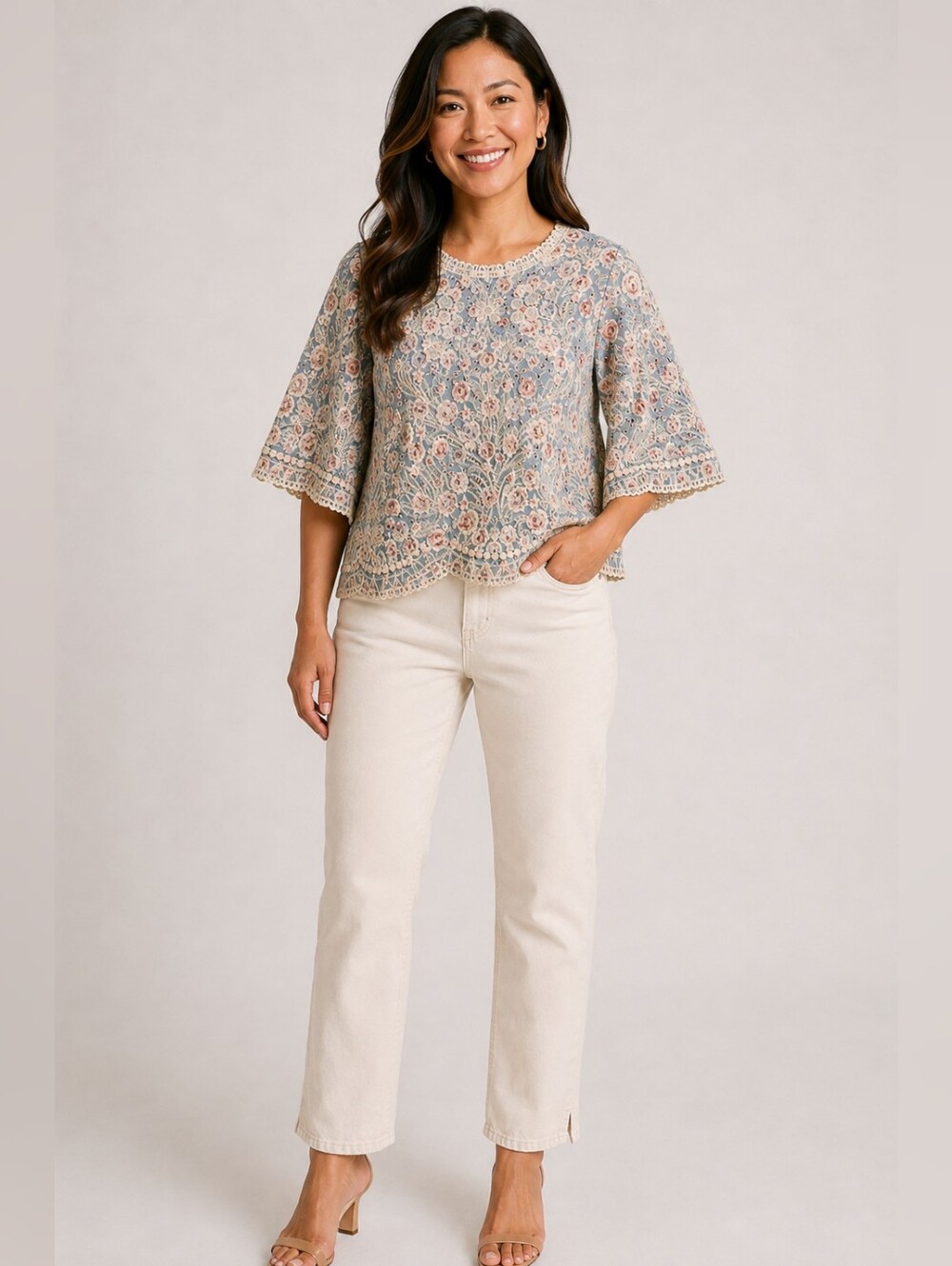 ❤️ SOLITAIRE EMBROIDERED FLORAL TOP W/ SCALLOPED HEM, XL